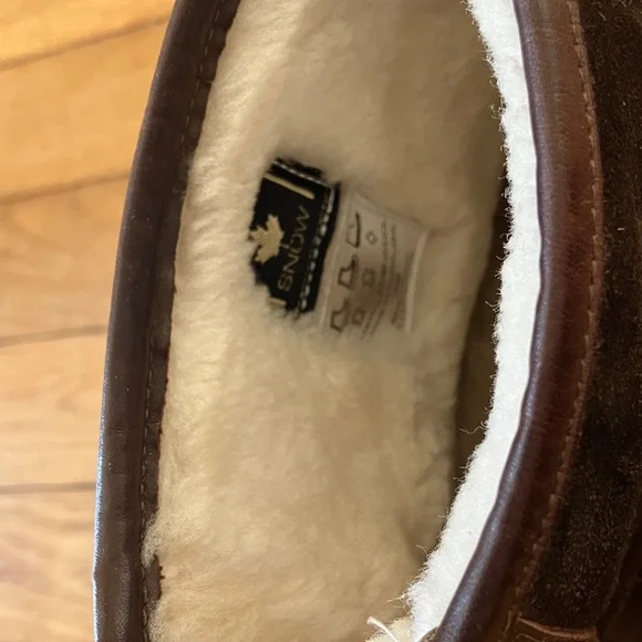 Women's Brown Winter Boots with Black Soles - Picture 6 of 7